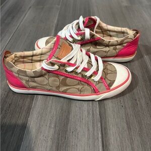 Coach Barrett low-cut sneakers in brown signature canvas with hot pink